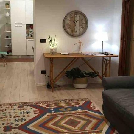 דירות נאפולי Casa Via Toledo. Centralissima E Vicina Al Porto מראה חיצוני תמונה