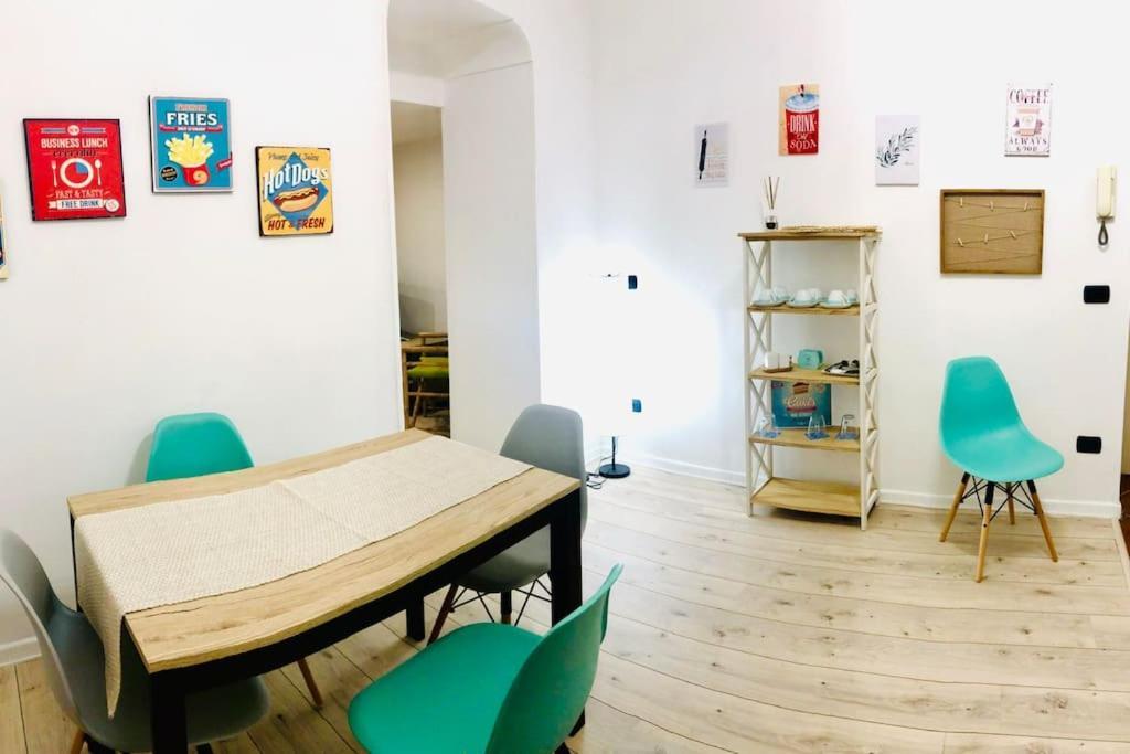 דירות נאפולי Casa Via Toledo. Centralissima E Vicina Al Porto מראה חיצוני תמונה